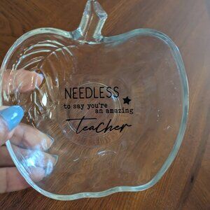 NWT~ Beautiful crystal Apple with the saying inside.